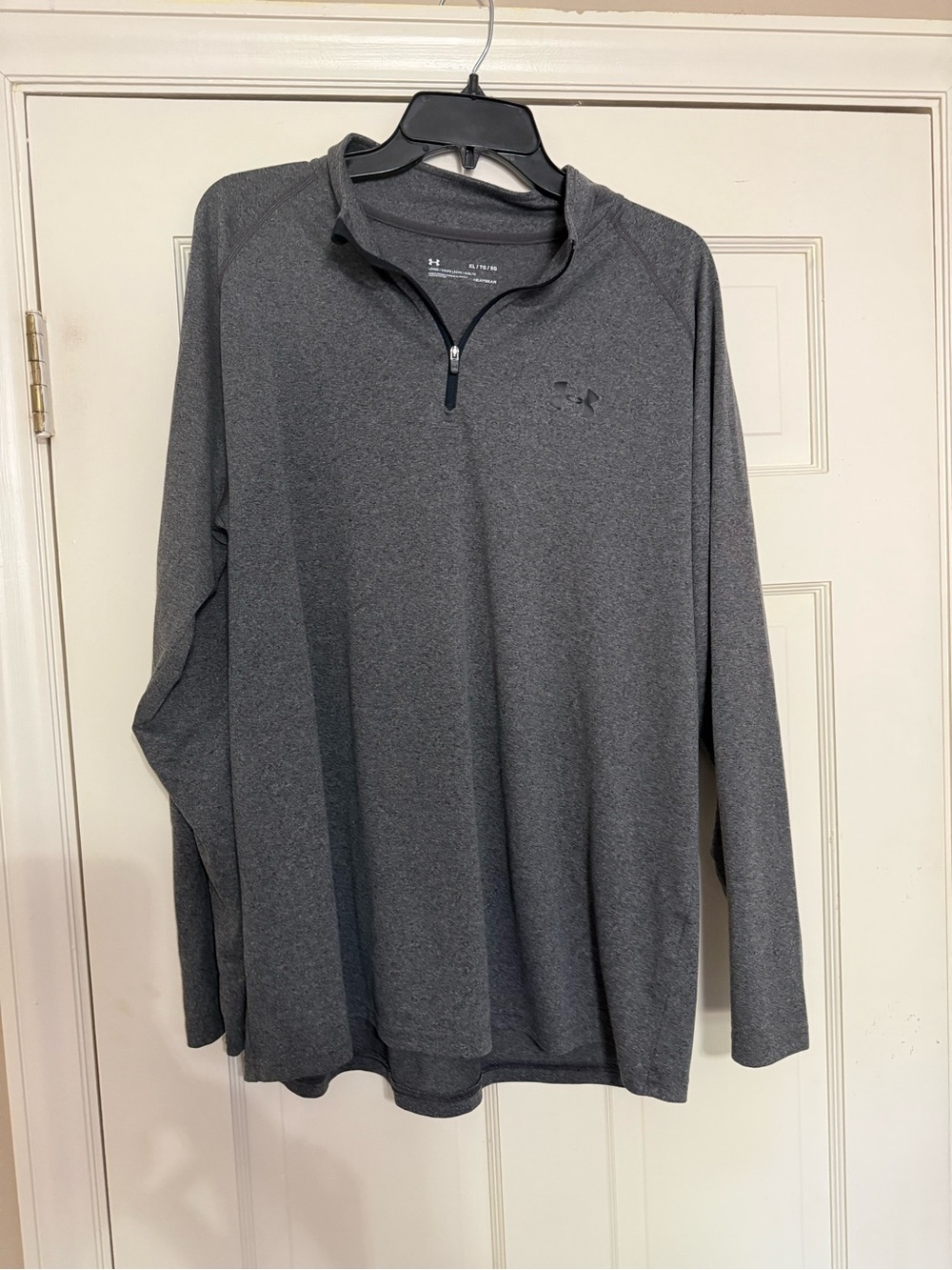 Under Armour Grey Pullover - XL